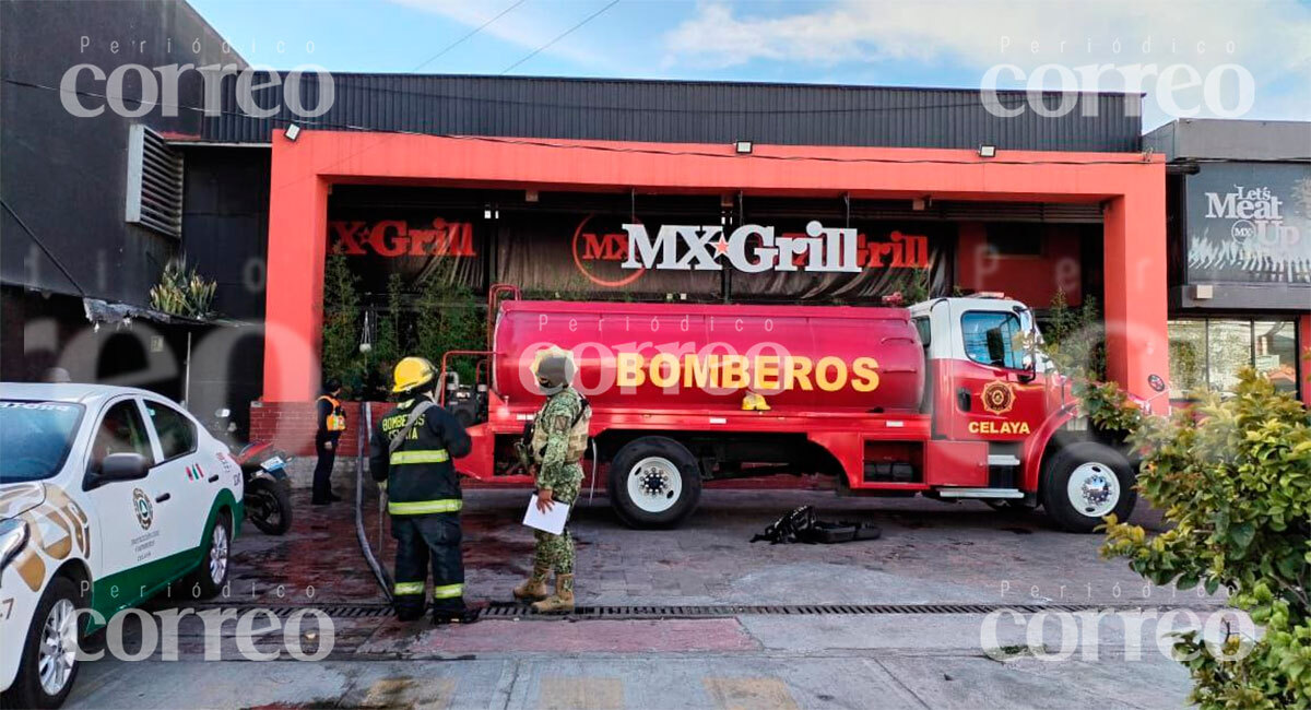 Arde restaurante sobre el blv. Adolfo López Mateos en Celaya ¿qué se sabe?