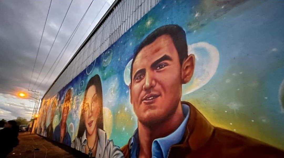 Para no olvidar, pintan a víctimas de masacre de Salvatierra en gigantesco mural