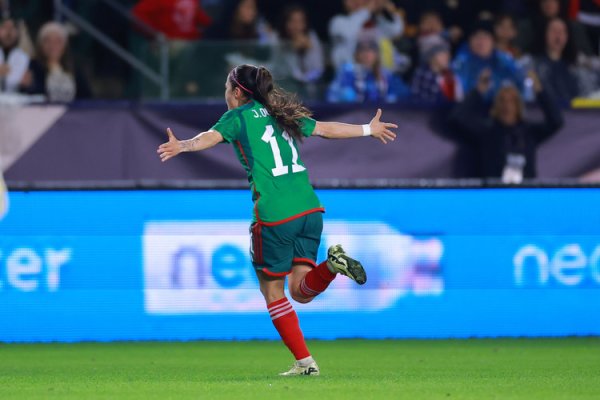 México brilla al vencer a Estados Unidos en la Copa Oro femenina de la Concacaf