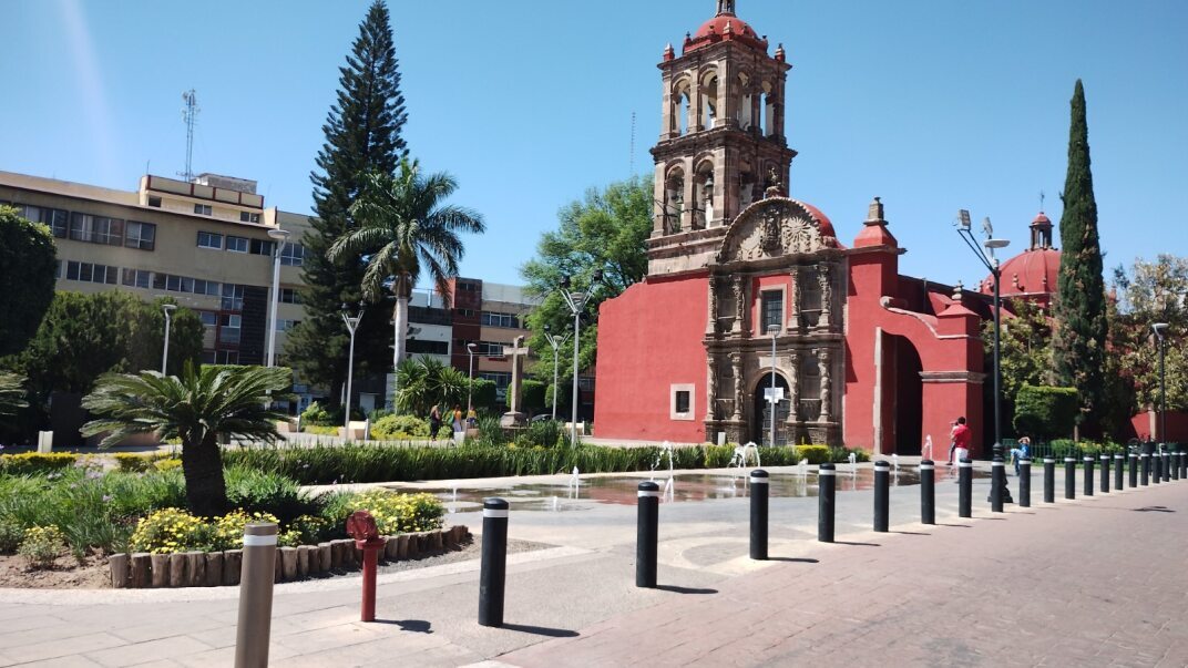 ¿Prohibirán comerciantes ambulantes afuera de iglesias en Irapuato? Esto dicen las autoridades 