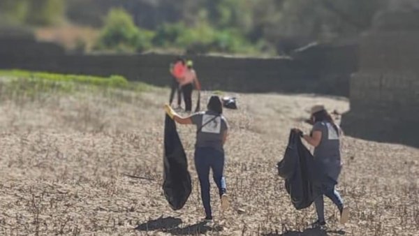 Voluntarios se unen para limpiar la Presa de San Renovato de Guanajuato en Día Mundial de la Vida Silvestre