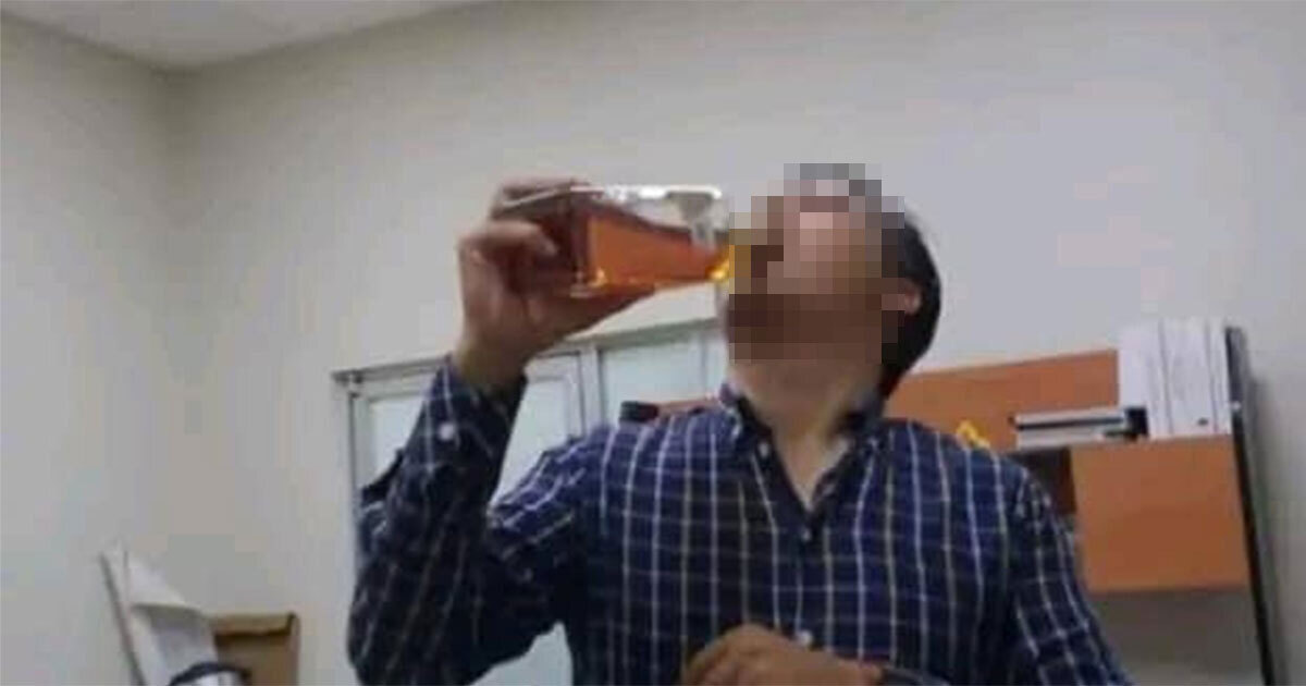 Condenan conducta de funcionario de León que fue captado consumiendo bebidas alcohólicas 