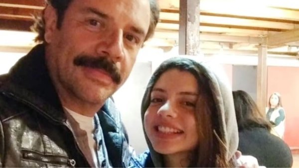 Hija de Héctor Parra muestra videos contra su padre