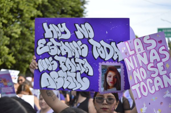 Abril, Lupita, Isabella y Claudia: nombres de víctimas de feminicidio que resonaron en el 8M