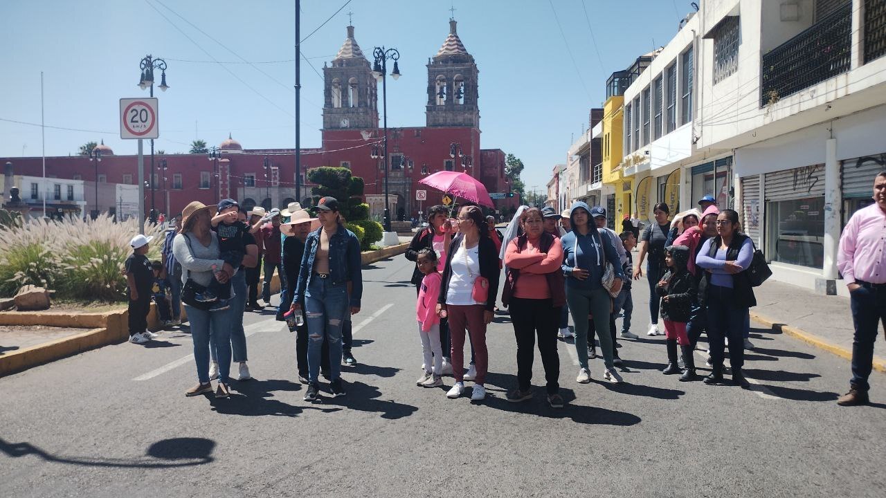 Vecinos de Locos de Covarrubias y Loquitos de Domenzain protestan por cambio de pozo en Salamanca