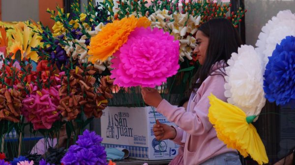 Guanajuato se llena de color con el Día de las Flores y la víspera del viernes de Dolores