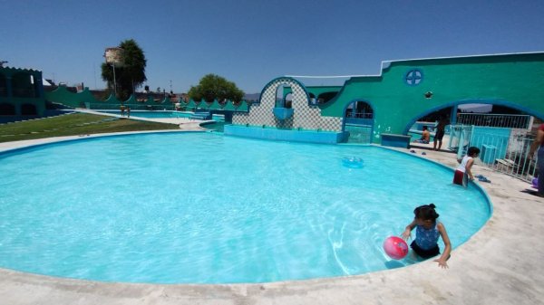 ¿Sin planes para el último fin de semana de vacaciones? Puedes visitar el balneario de Yuriria 