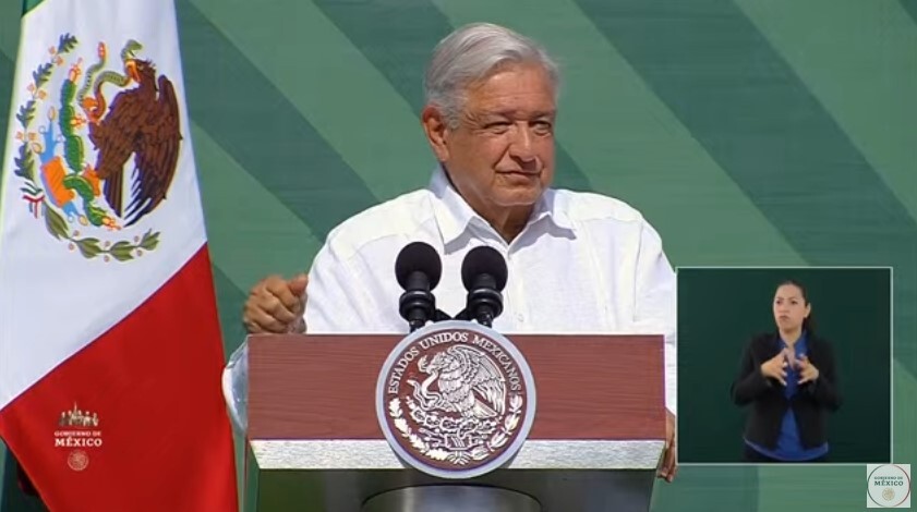 AMLO da su mañanera desde Mazatlán para ver el eclipse solar