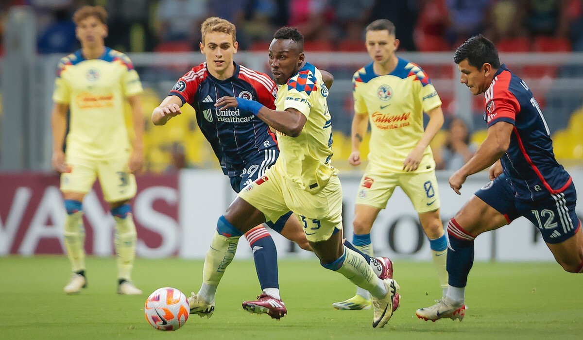 ¡Las Águilas del América devoran al New England Revolution en la Concachampions!