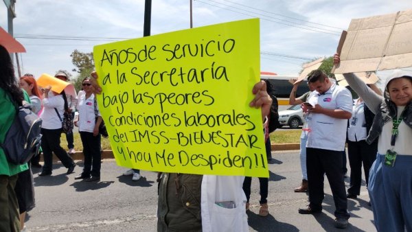  En espera de contrato, médicos del IMSS Bienestar despedidos sacrifican su antigüedad