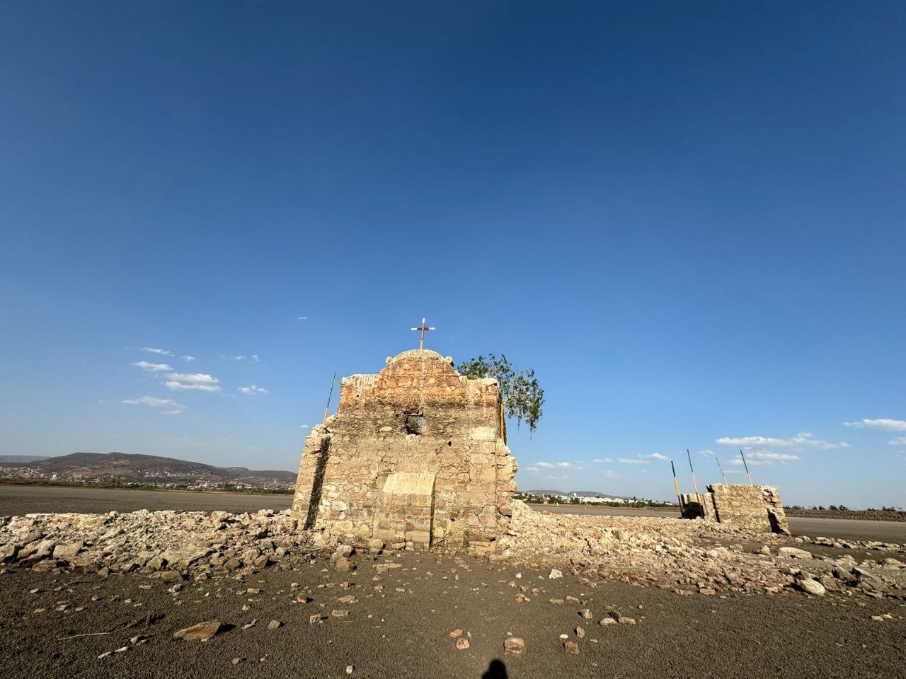 Por reto viral, entran a las ruinas de la Presa del Palote en León y quedan atorados