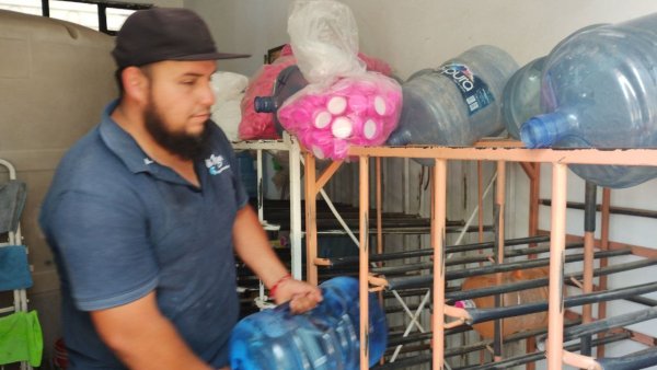 Negocios de agua purificada sufren riesgo de desaparición ante sequía de Guanajuato