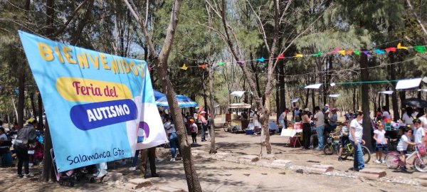 Celebran primera 'Feria del Autismo' en Salamanca para generar conciencia e inclusión