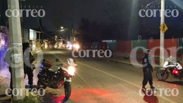 Asesinan a tránsito de Irapuato mientras apoyaba en cierre de calle por un accidente