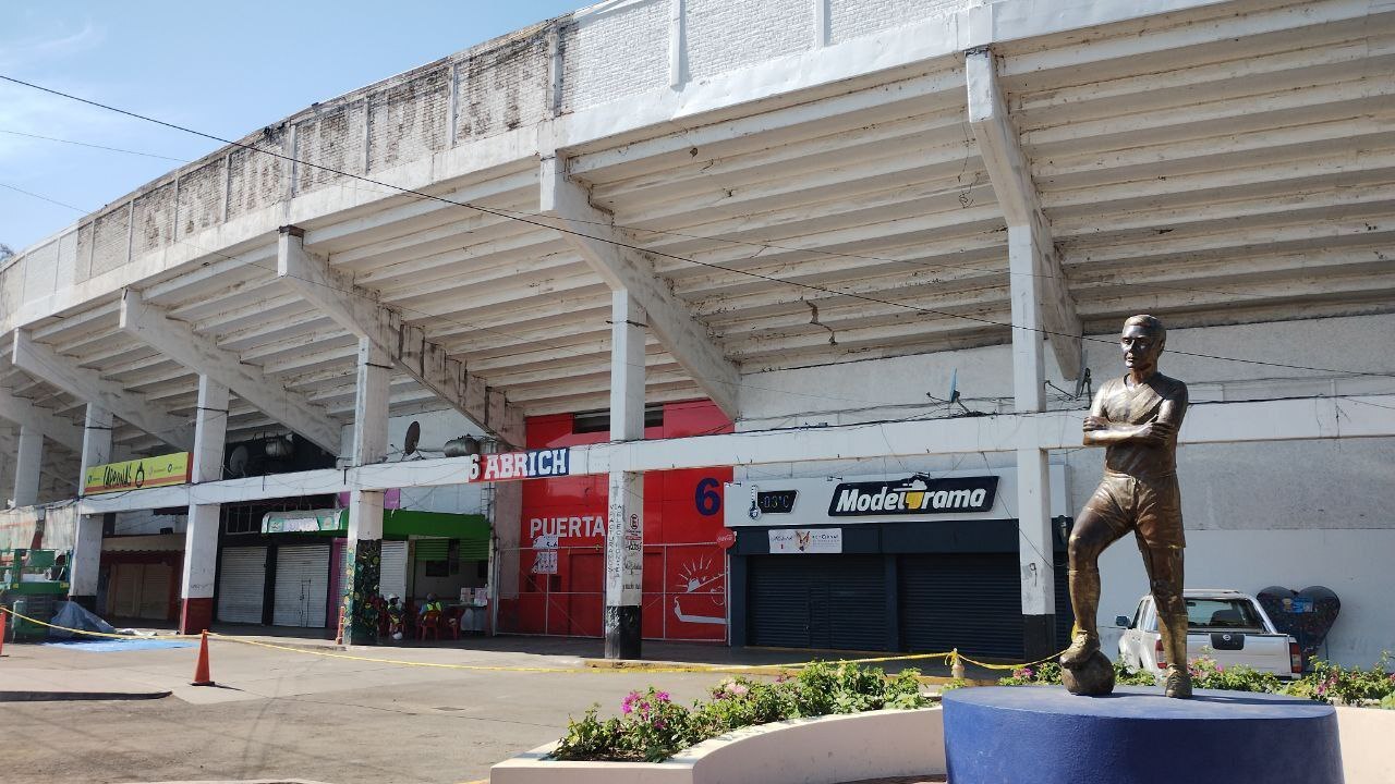 ¿Qué está pasando con el estadio Sergio León? Club Irapuato dice que sí se suspendieron las obras 