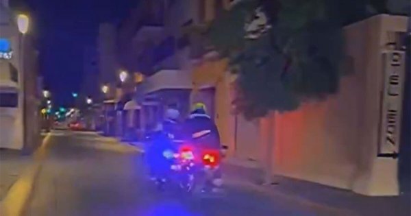 Sancionan a Policía Vial de León por no multar a motociclista que lo chocó | Video