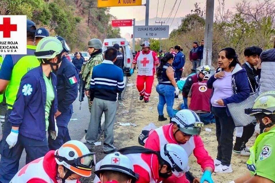 Todo lo que se sabe de los peregrinos de Guanajuato accidentados en Estado de México