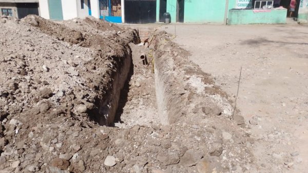 Movimiento Antorchas de Guanajuato exige pavimentación de calles en El Zangarro de Guanajuato