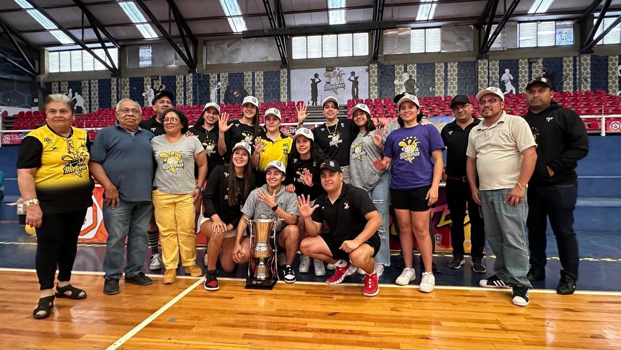 Mieleras de Guanajuato celebran en casa quinto campeonato nacional