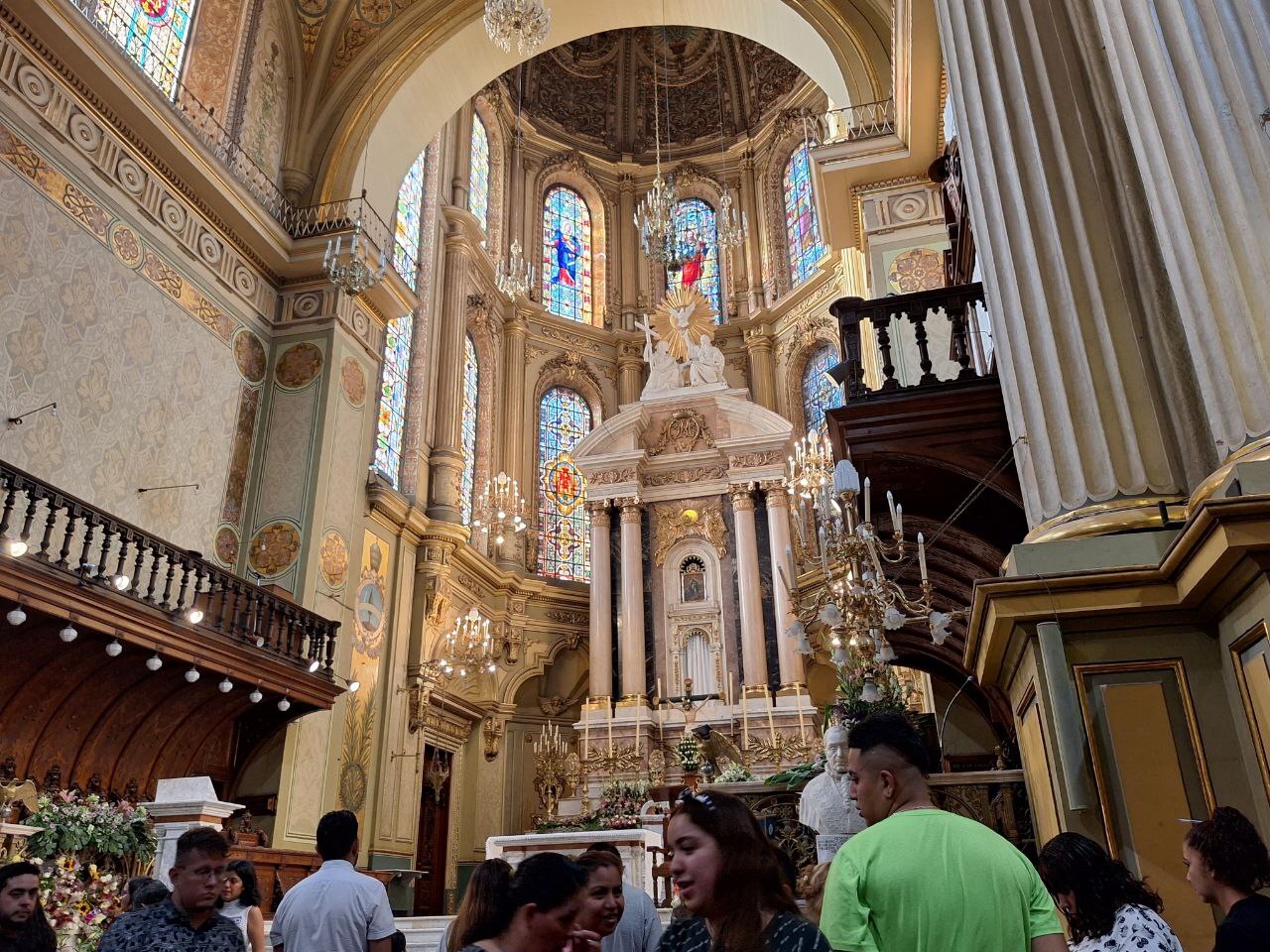 Con comida y flores, así celebraron a la Virgen de la Luz en León 