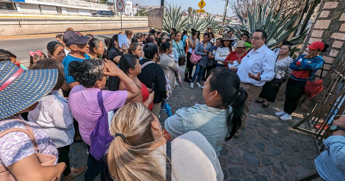 Citan a mujeres por supuesta entrega de tarjetas violeta en Guanajuato: acusan ‘guerra sucia’