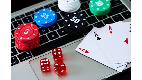 Jugar en casinos online: Ventajas y desventajas que debes conocer