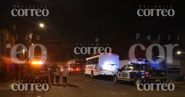 Muere hombre al defender a chofer de transporte público de asalto en Irapuato 