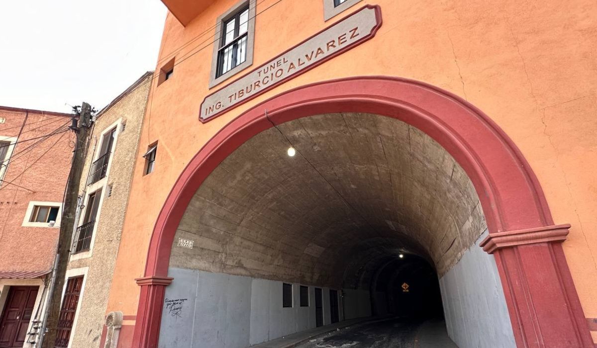 Desgaste en túnel Ing. Tiburcio Álvarez Hernández de Guanajuato pone en riesgo a conductores