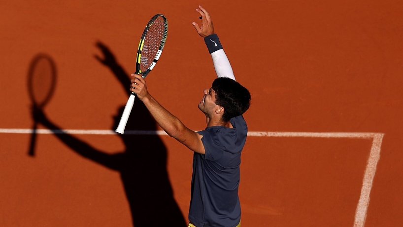 Carlos Alcaraz sueña con la copa en su primera final de Roland Garros