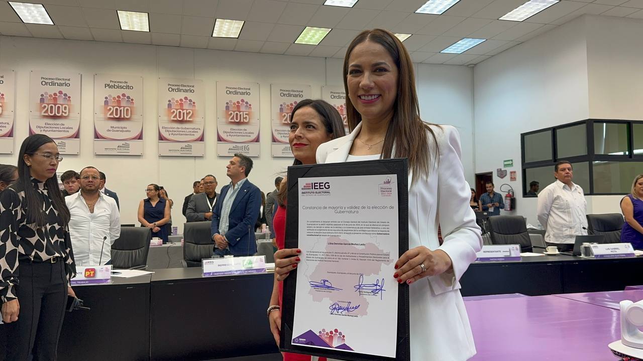 ¡Es oficial! Libia García es la gobernadora de Guanajuato; recibe constancia del IEEG