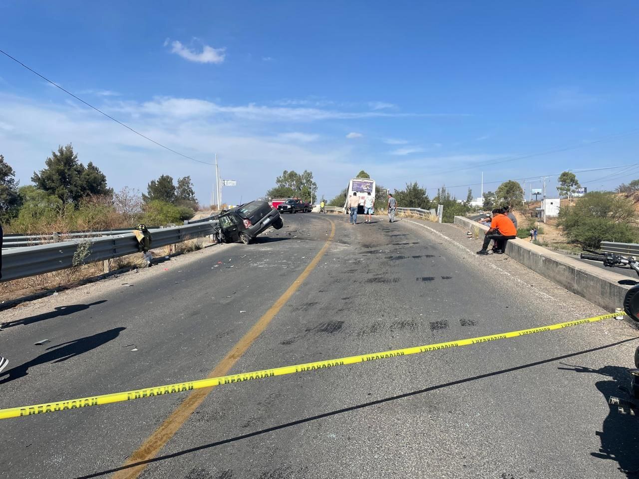 Aparatoso choque en Capulín de la Cuesta deja una mujer muerta en Silao