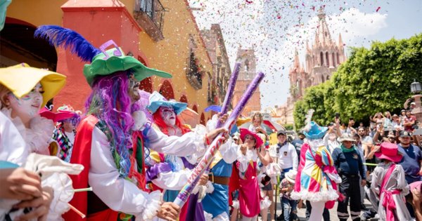 ¿Cuál es el origen del Convite de Locos en San Miguel de Allende? Esta es su historia y tradición