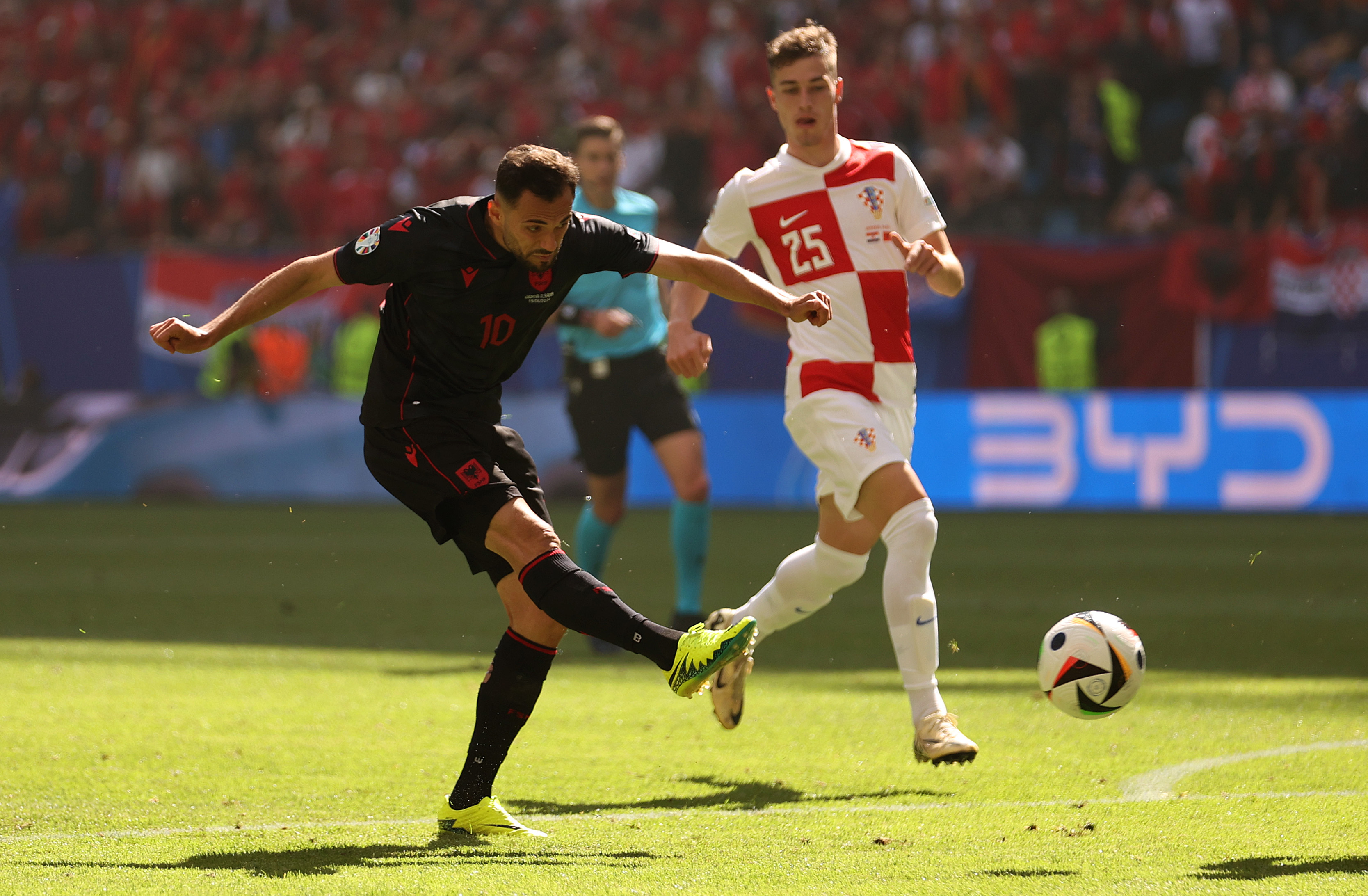  Multas de la UEFA a Albania y Serbia en la Eurocopa 2024