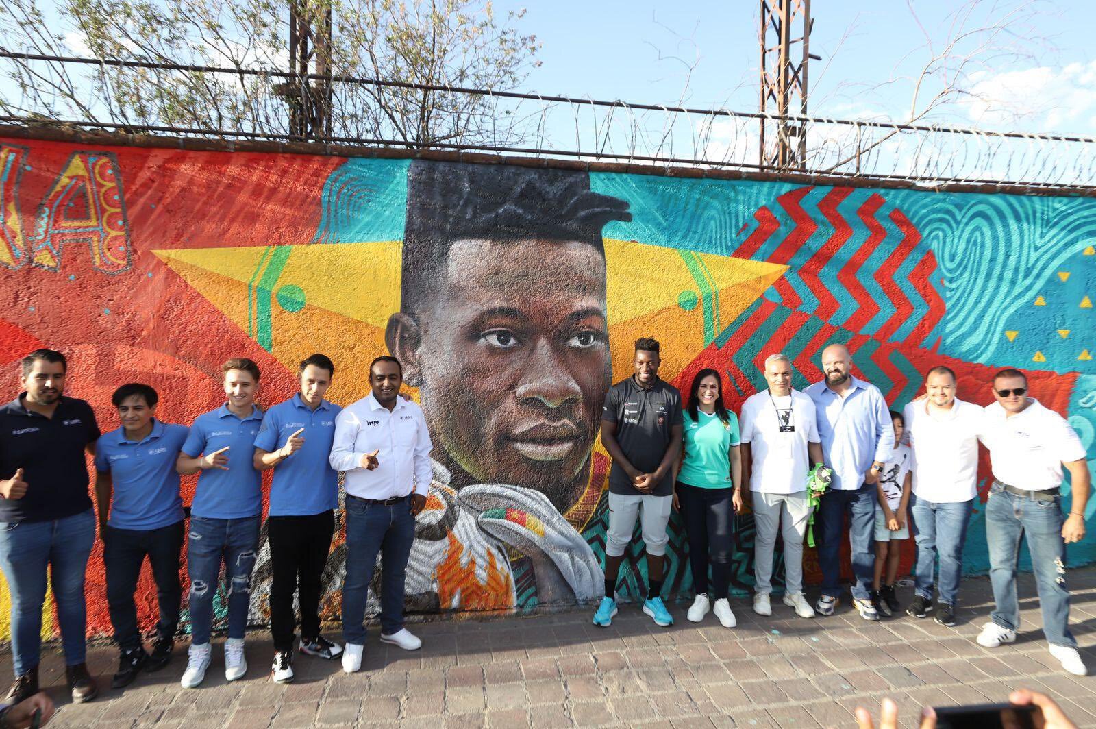 André Onana recibe homenaje y devela mural en León