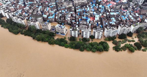 Inundaciones y deslizamientos por lluvias en China dejan 2 muertos y cinco desaparecidos 