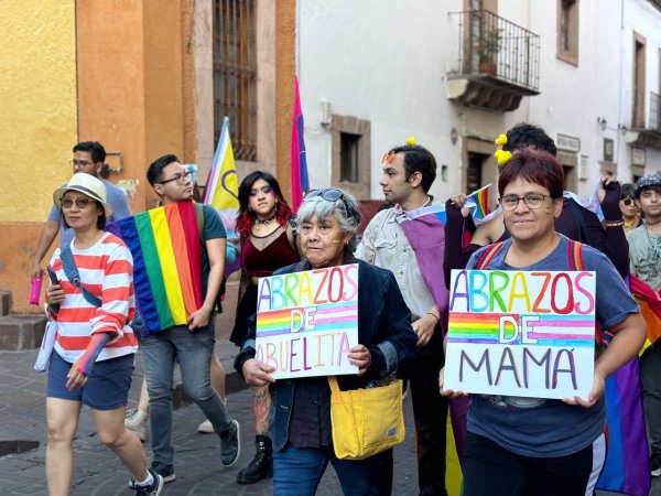 Fotos| Marcha PRIDE en Guanajuato capital une a miles bajo el arcoíris