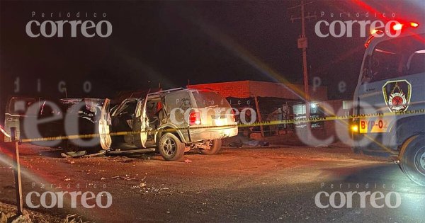 Choque en la carretera San Miguel de Allende-Doctor Mora deja dos muertos y cinco heridos 