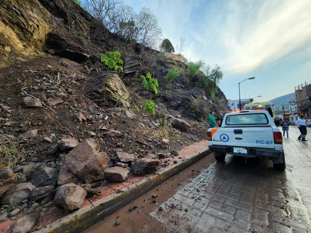 Aumentan deslaves en Guanajuato: intensas lluvias causan derrumbes y alertan a la población