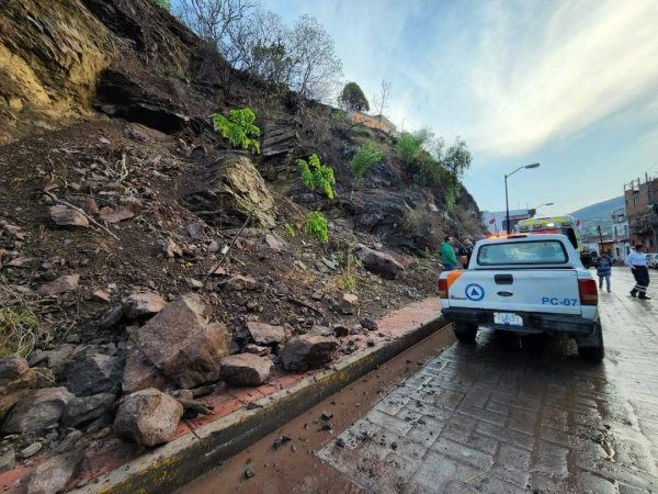 Aumentan deslaves en Guanajuato: intensas lluvias causan derrumbes y alertan a la población