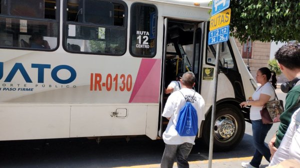 ¿Subirá el pasaje en Irapuato? Usuarios critican posible aumento: “el servicio es muy malo” 