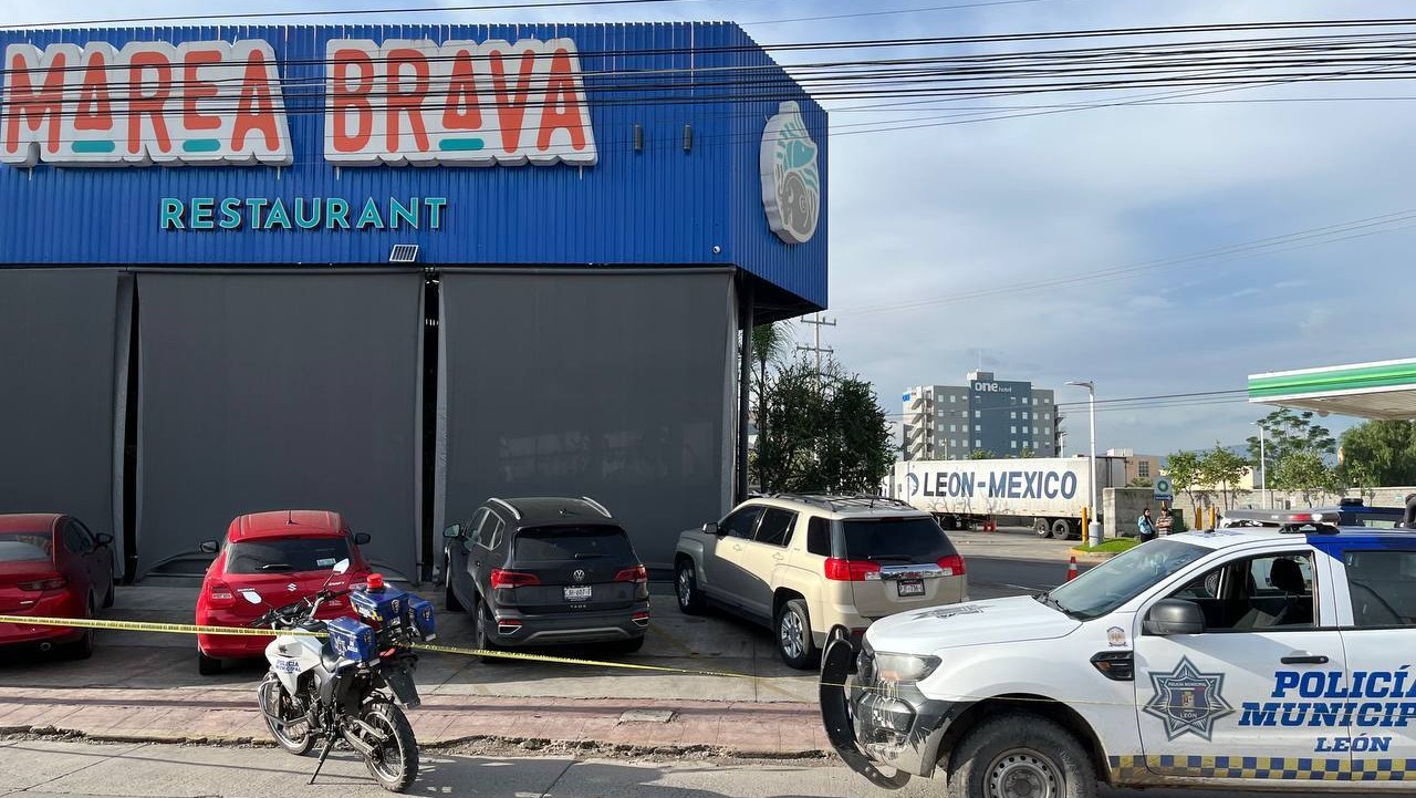 Matan a un hombre cuando salía de restaurante de mariscos en León