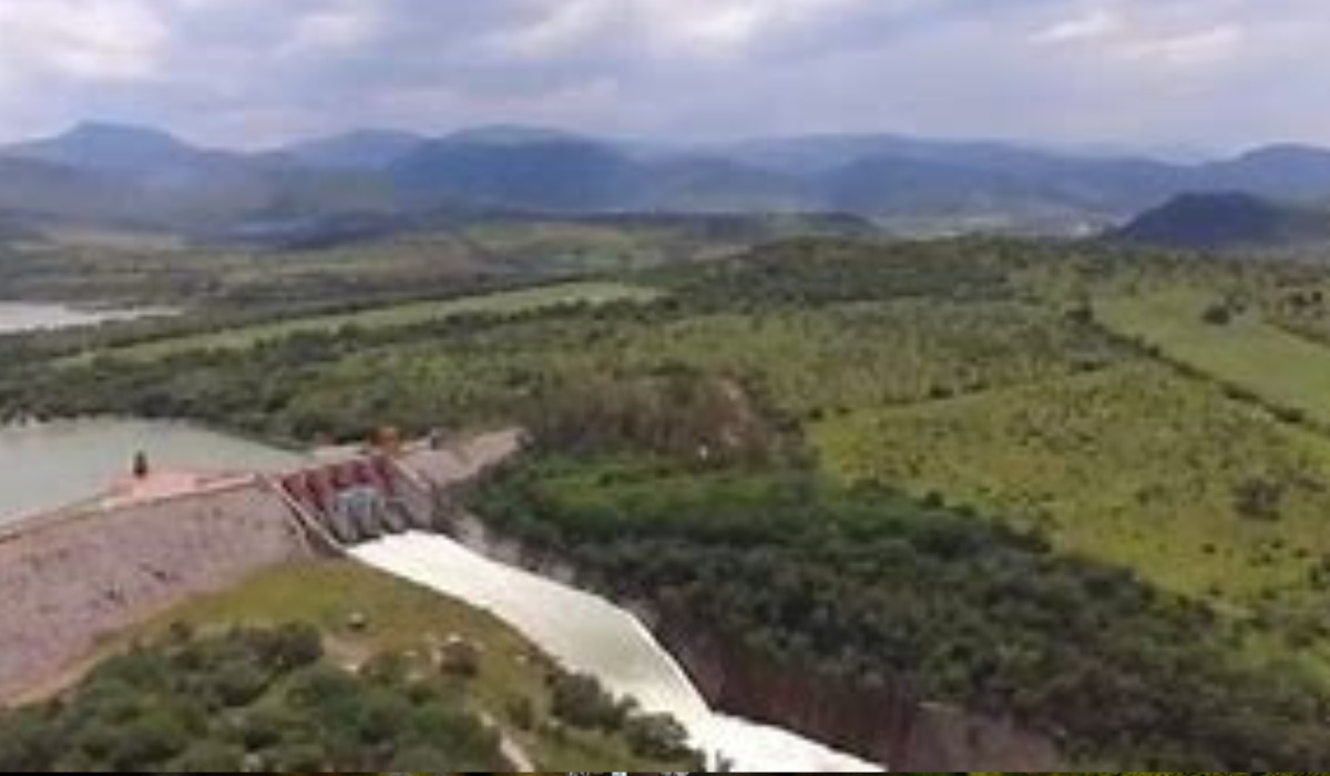 Falla el servicio eléctrico en Acámbaro y dejan sin agua a varias colonias