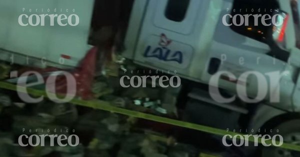 Choque en la carretera Irapuato-Salamanca deja a un hombre sin vida y otro más herido 