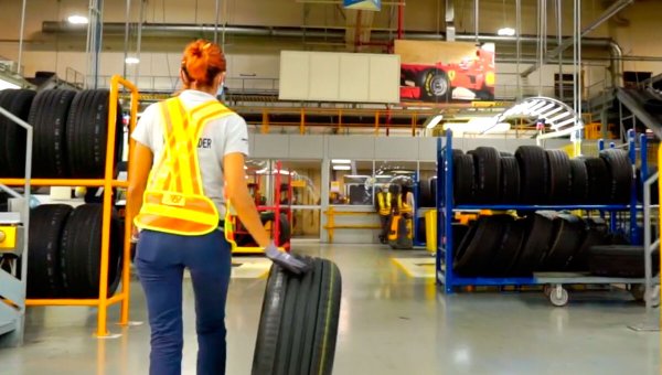 Trabajadores de Pirelli Silao presentan queja ante T-MEC y exigen Contrato Ley