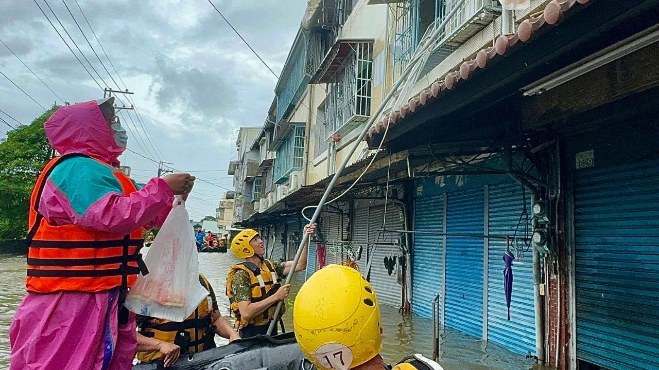 Deslave en China deja 15 muertos por la tormenta 'Gaemi' 