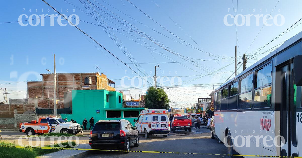 Vivienda termina en llamas por un cortocircuito en la colonia Valle Verde de Irapuato