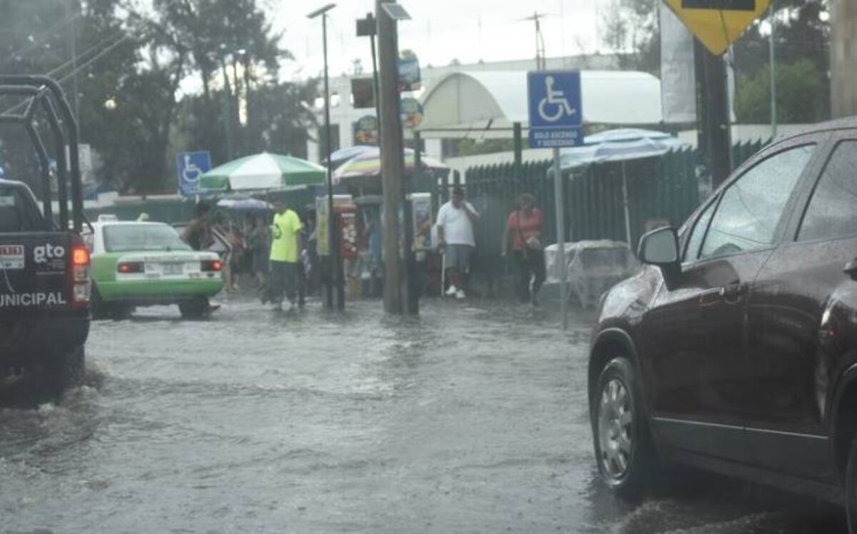 Se queda Irapuato sin beneficios por lluvias, carecen de sistema de captación de agua