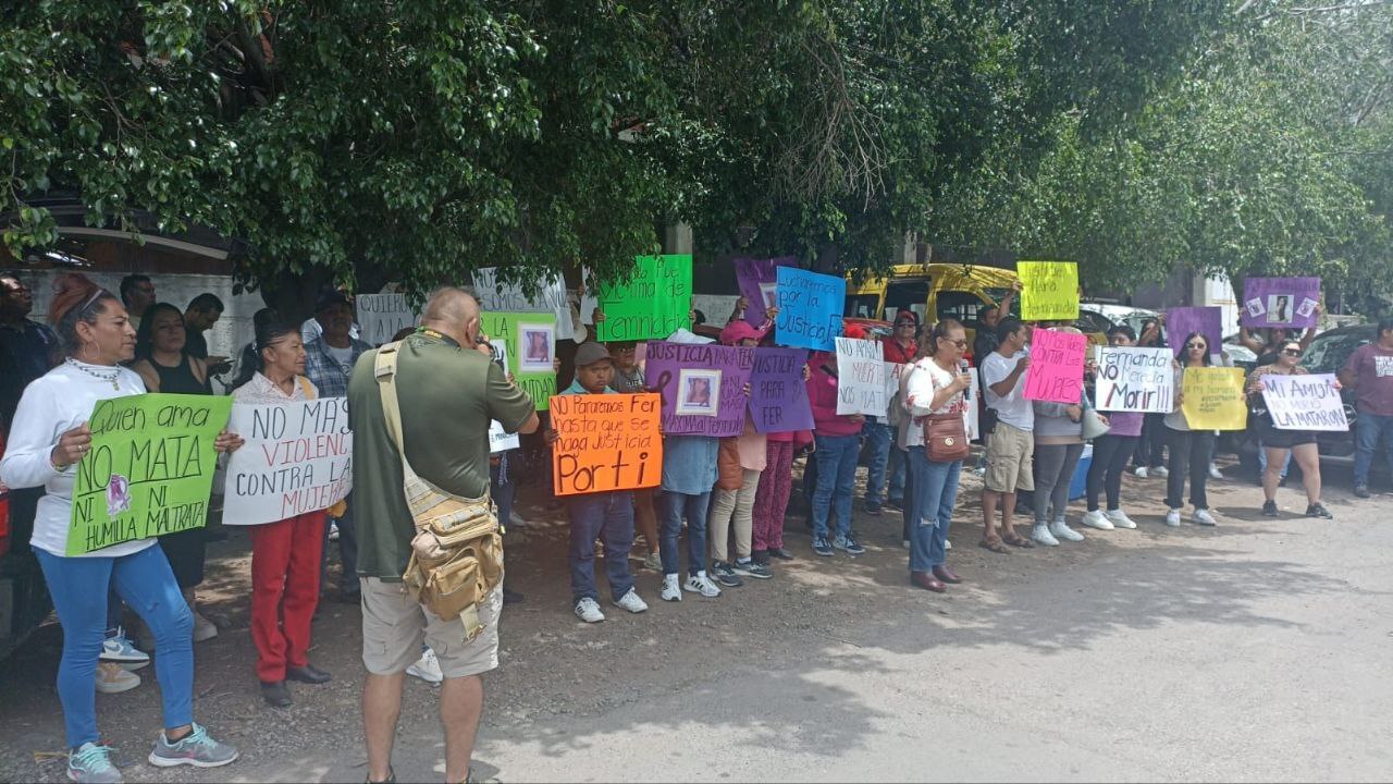 Justicia para Fernanda: durante audiencia de presunto feminicida, familia se manifiesta