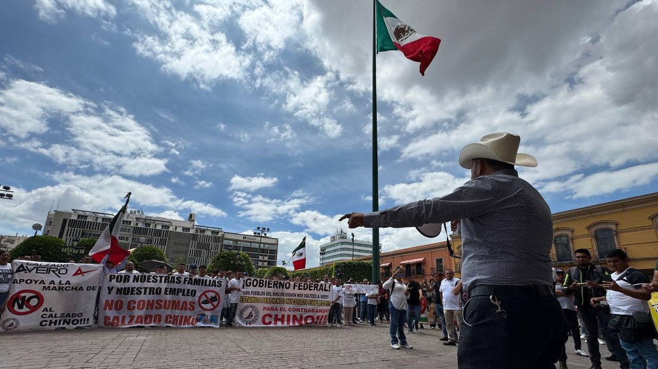 “No queremos chinaderas”: Zapateros de Guanajuato protestan contra calzado de contrabando