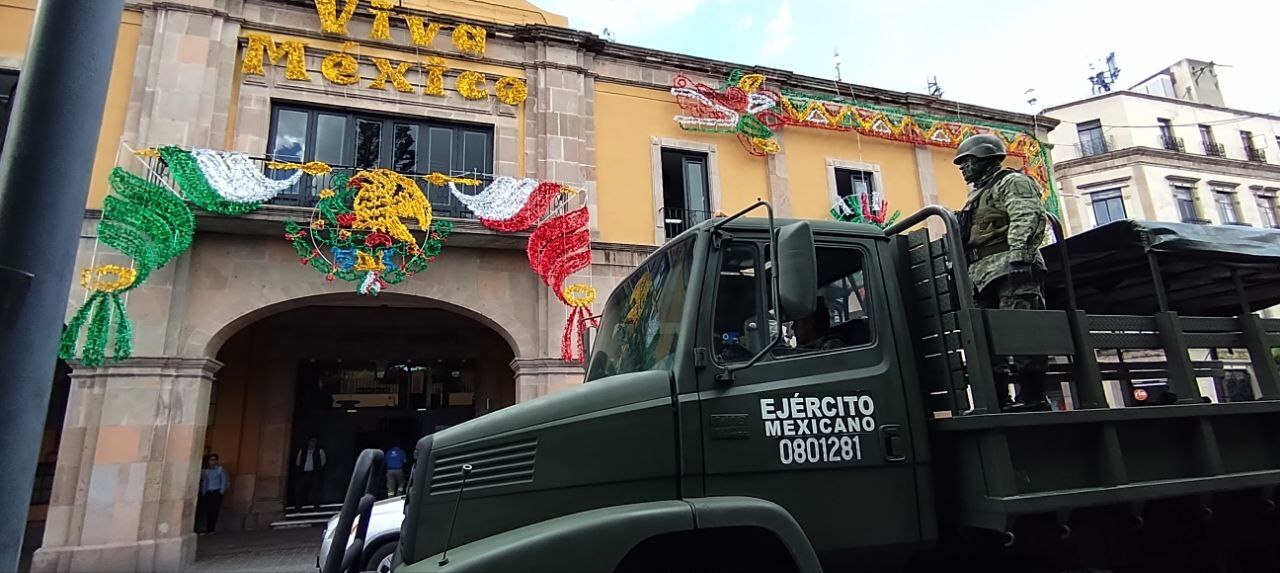 ¿Por qué hay tantos militares en Celaya? Reunión de seguridad causa pánico y controversia 